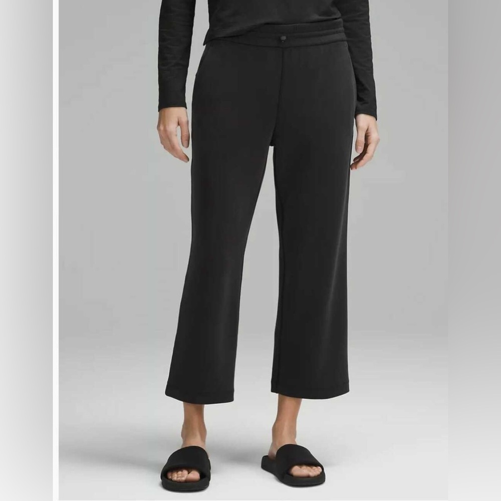 Lululemon SoftStreme Crop